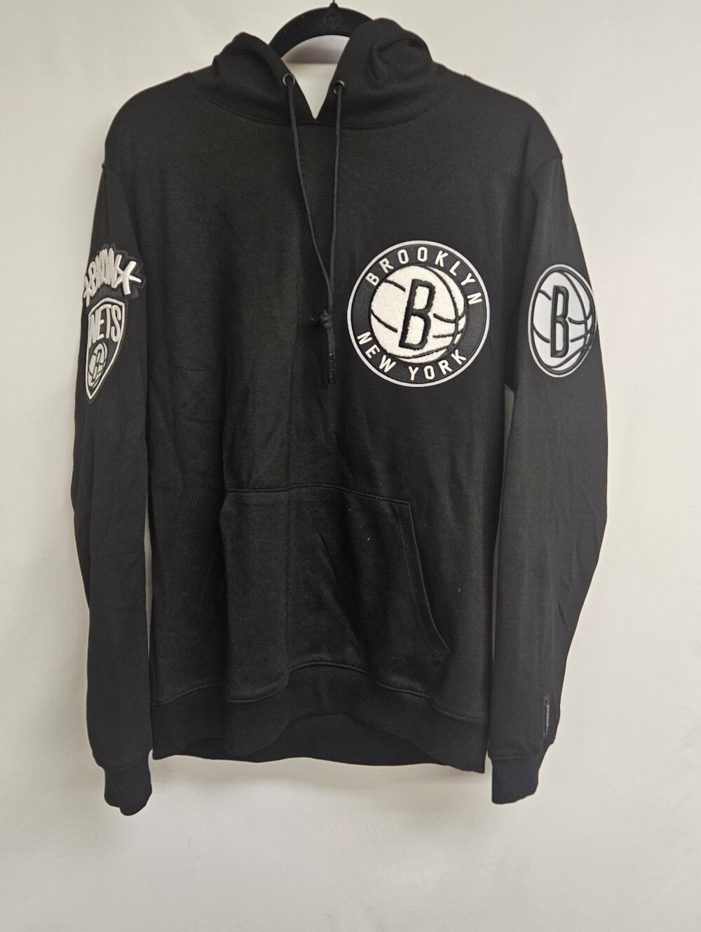 Pro Standard NBA Brooklyn Nets Logo Blended Black/White Hoodie Large
